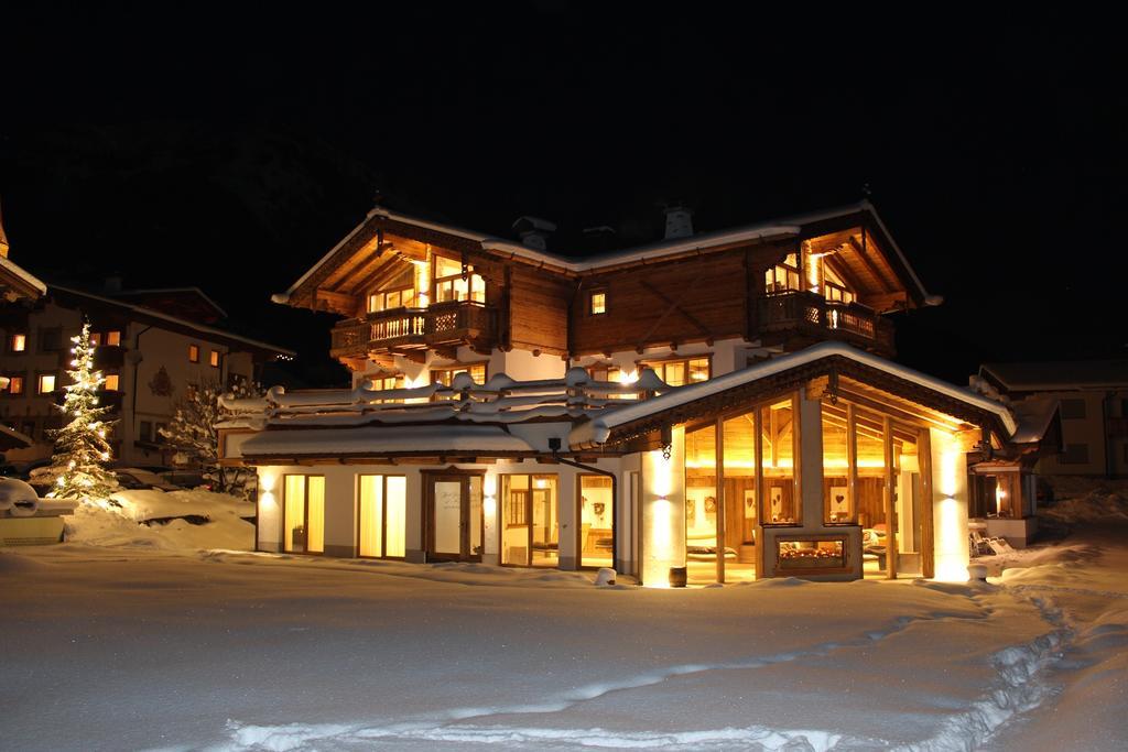 Chaletresort Lech Holzgau Exterior photo